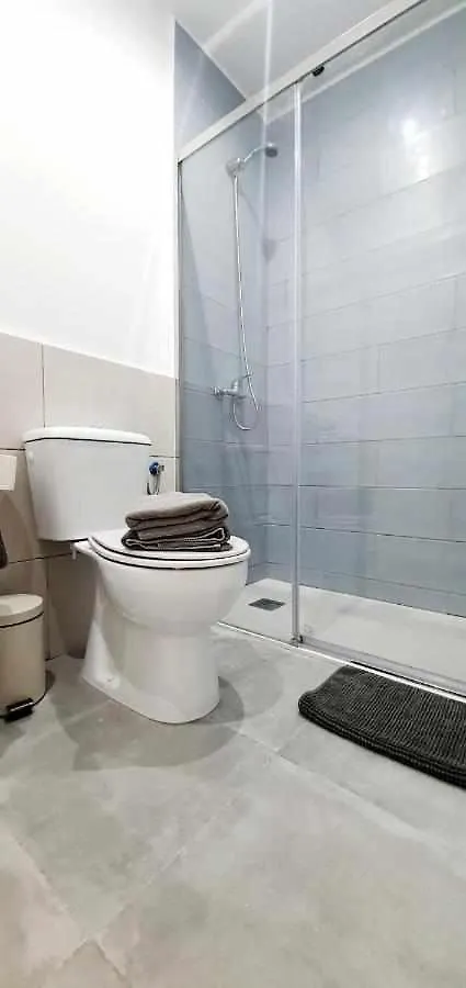 Hotel Hostal Urban Basic L'Hospitalet de Llobregat
