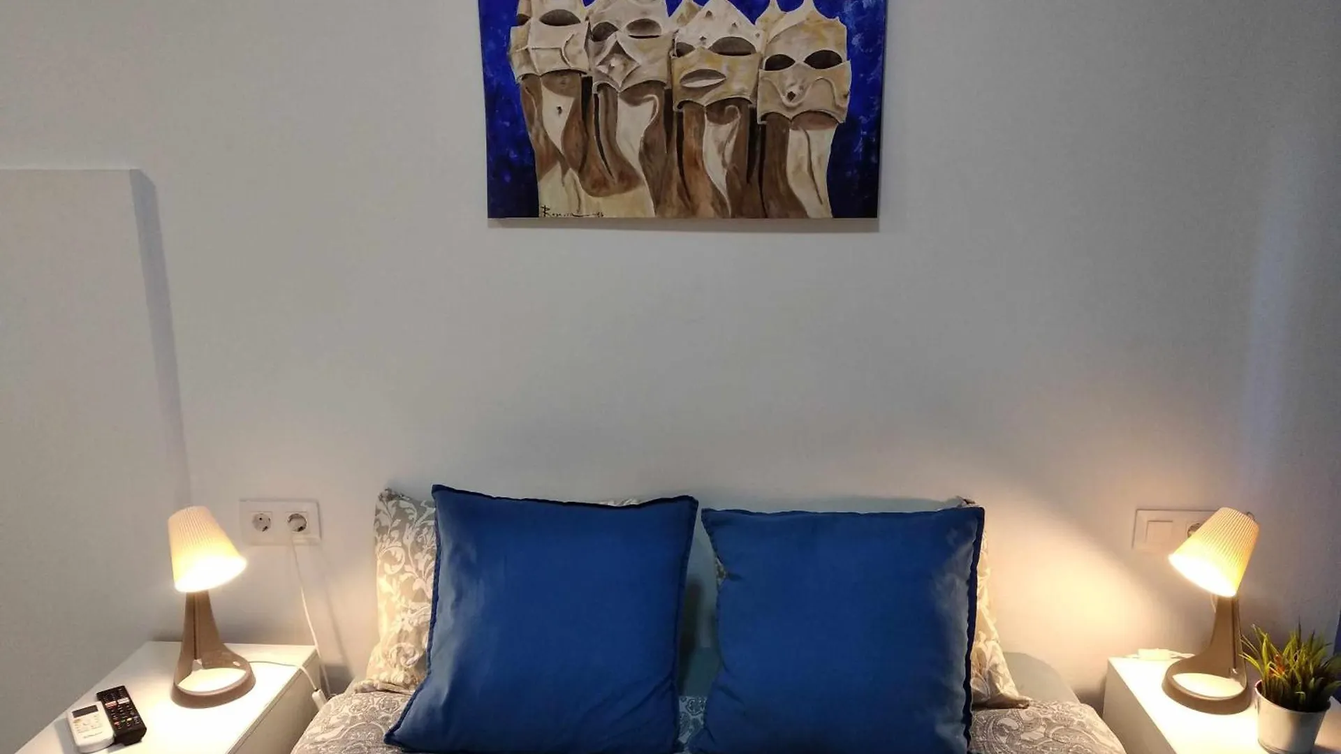 Hotel Hostal Urban Basic L'Hospitalet de Llobregat Spain