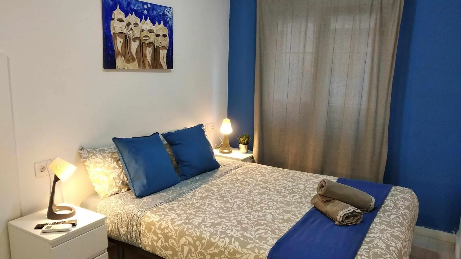 Hostal Urban Basic L'Hospitalet de Llobregat 0*,  España